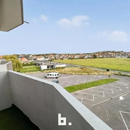 2 Vlak Aan Zee De Haan