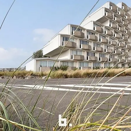 2 Vlak Aan Zee